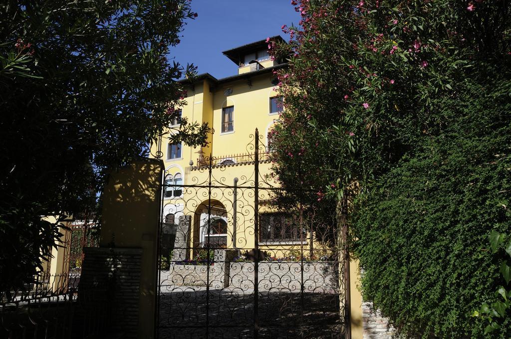 Villa Callas 16 Sirmione Zimmer foto